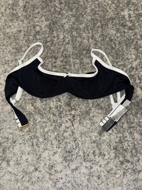 PINK Victoria's Secret Black and White Trim Underwire Bikini Top